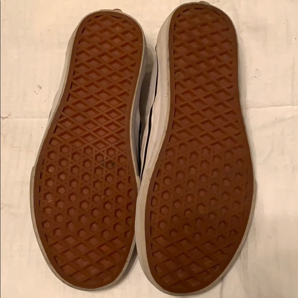 Vans - Picture 3 of 3